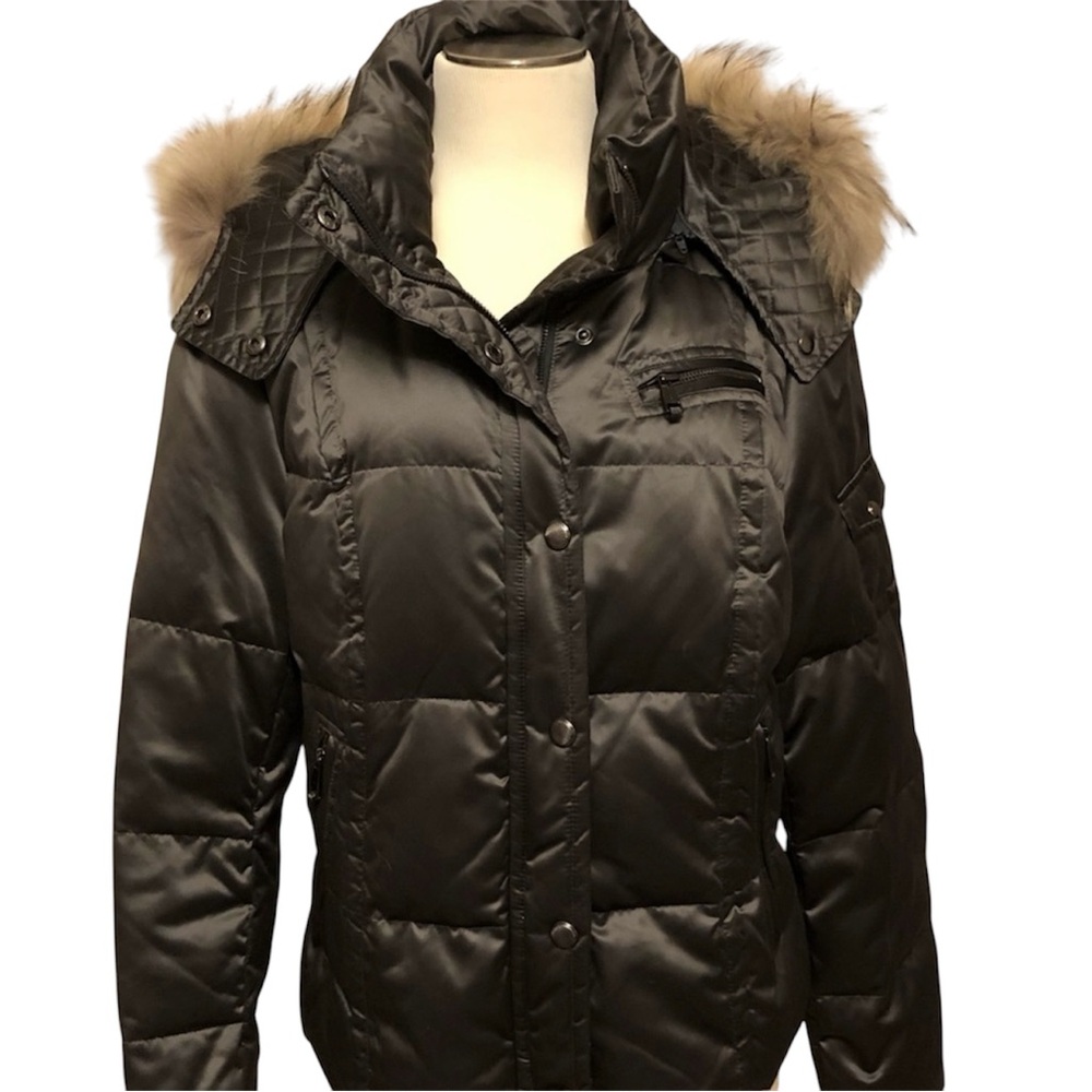 EUC! Andrew Marc Down Filled real fur trimmed hooded jacket. Size XL Brown